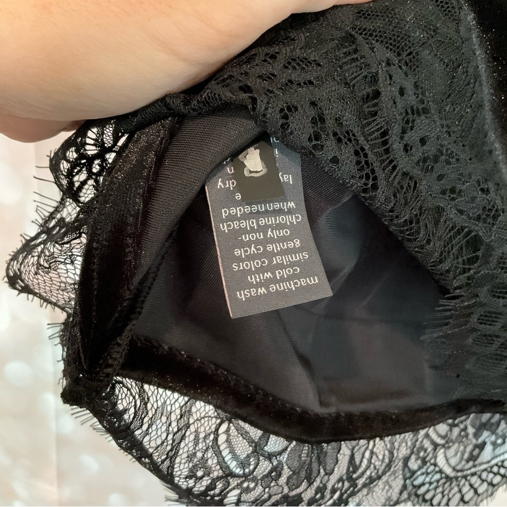 The Limited Black Velvet & Lace Blouse - Picture 6 of 8